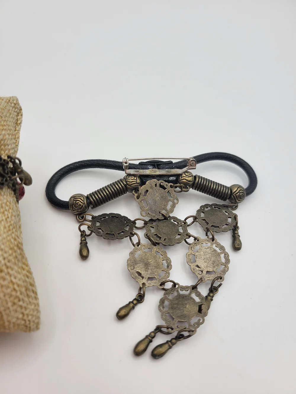 Vintage-Inspired Red Stone And Gunmetal Brooch And Bracelet Set